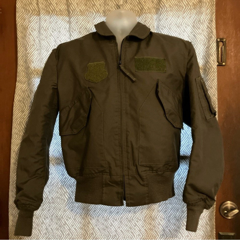 valley apparel bomber size M vintage
